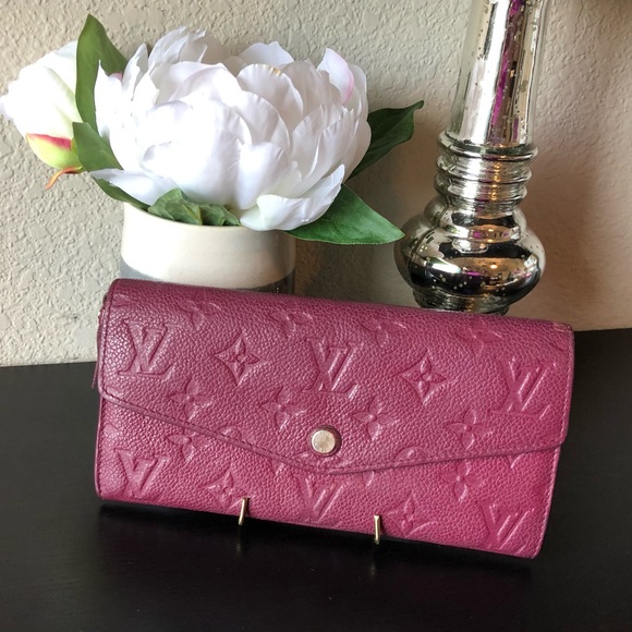 Louis Vuitton Handbags - Louis Vuitton Curieuse Empreinte Wallet EUC
